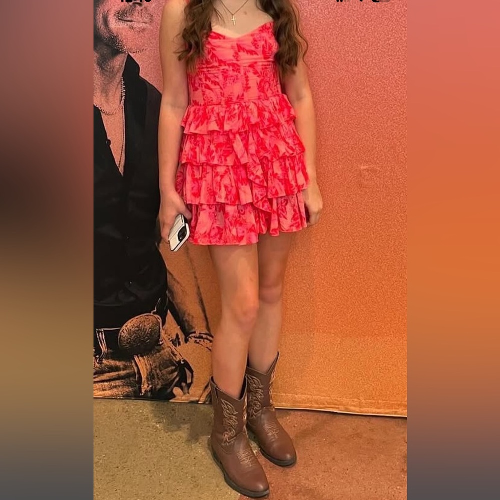Olivaceous Coral Pink Floral Dress - Picture 5 of 5